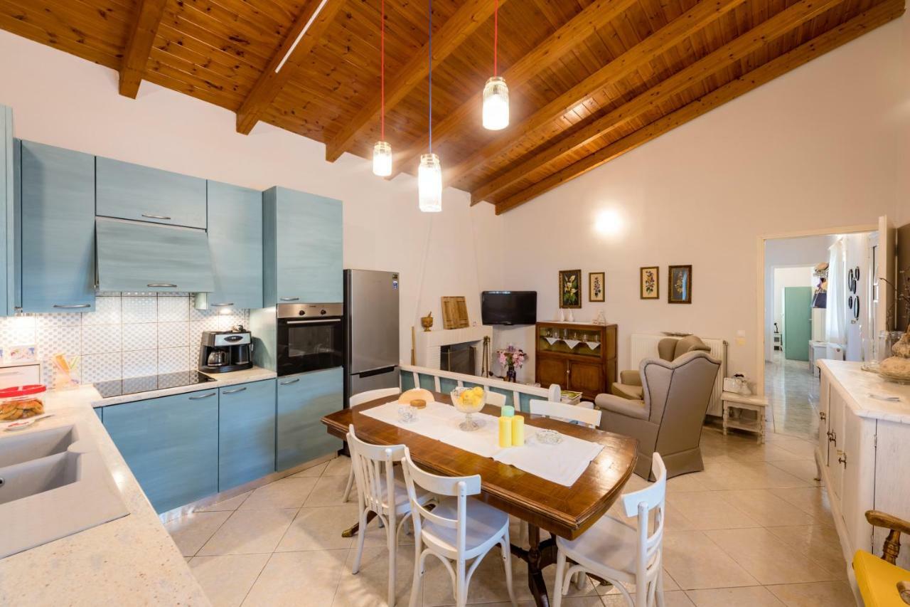 Kiko, The Coastline House Villa Kato Achaia Luaran gambar