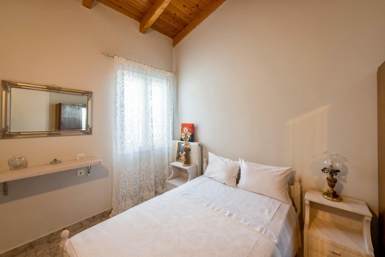 Kiko, The Coastline House Villa Kato Achaia Luaran gambar
