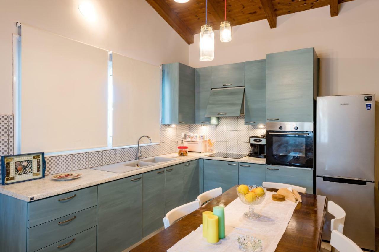 Kiko, The Coastline House Villa Kato Achaia Luaran gambar