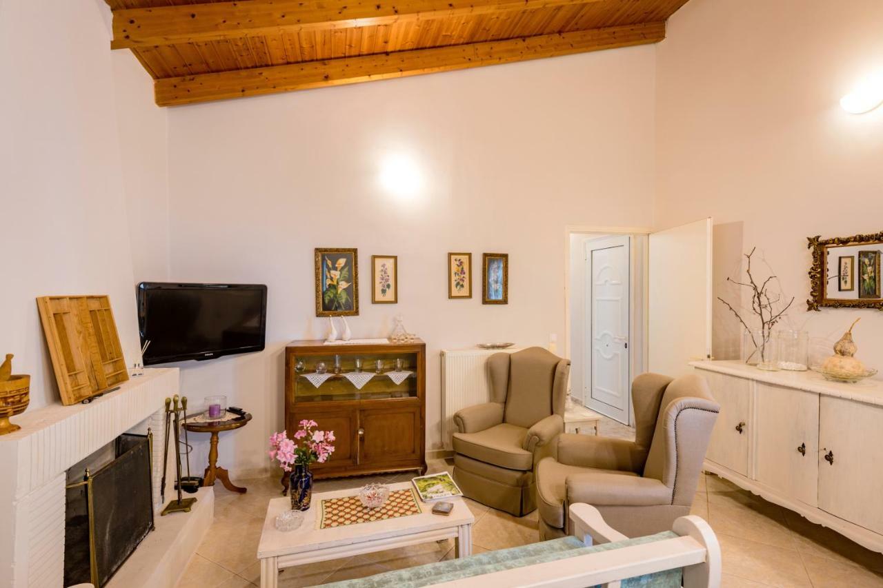 Kiko, The Coastline House Villa Kato Achaia Luaran gambar